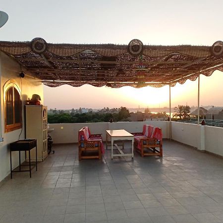 The Magic Of Luxor Private Studio Apartment On The Rooftop ภายนอก รูปภาพ